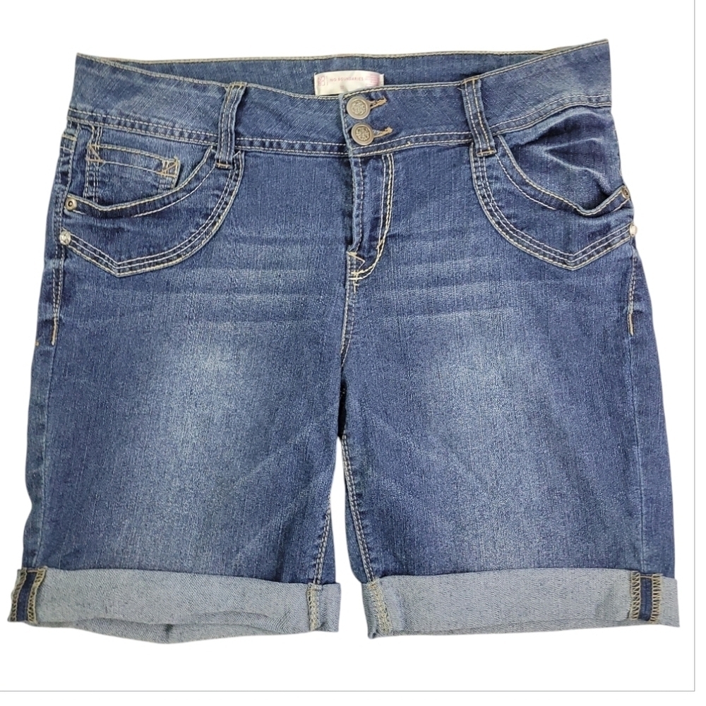 No Boundaries Womens Embroidered Rolled Cuff Bermuda Jean Shorts Size 17